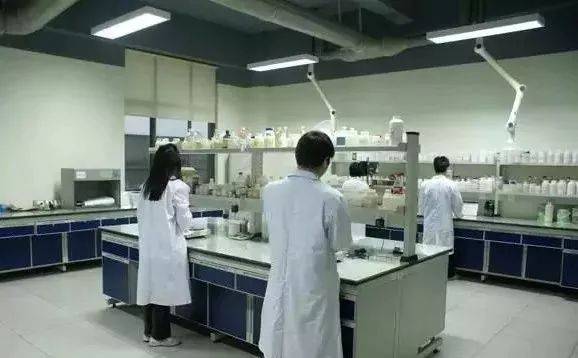 化工厂化验室安全常识全解析 守护生物化工研发的每一道防线